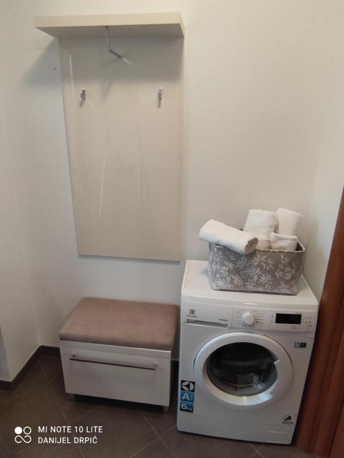 Apartments Drpic Gabonjin Екстер'єр фото